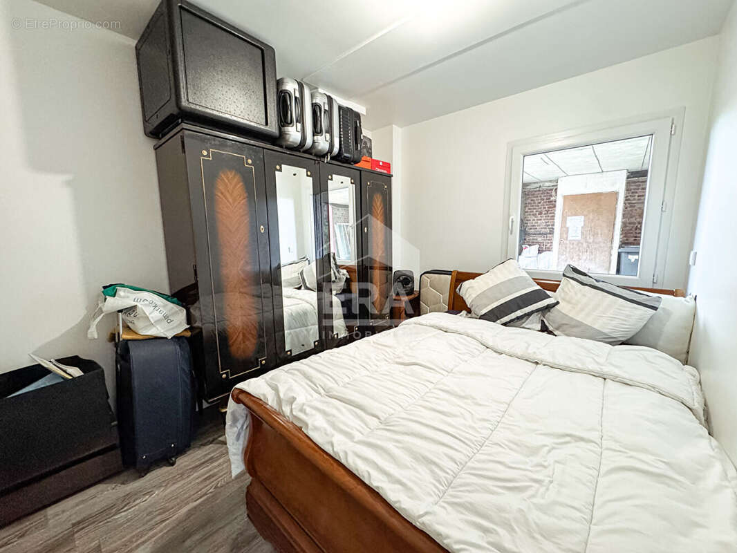 Appartement à SARTROUVILLE