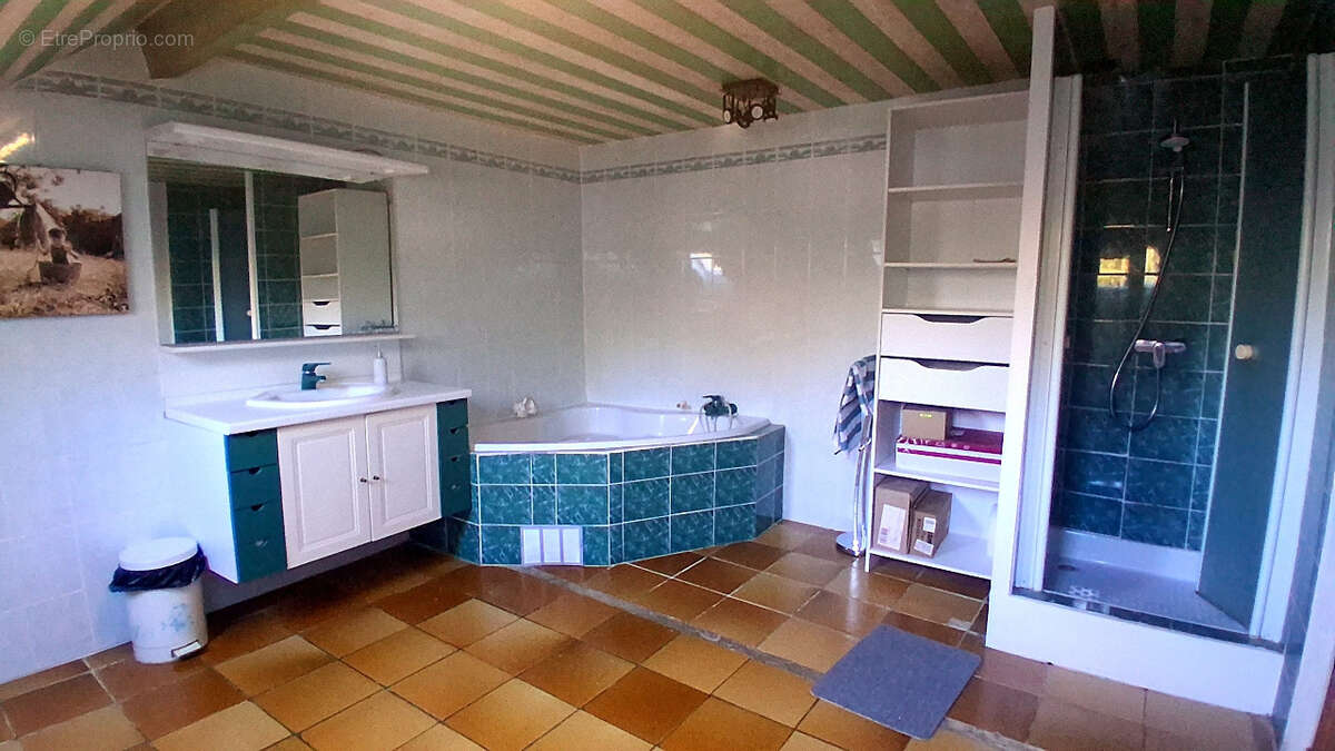 Maison à SAINT-SIXT