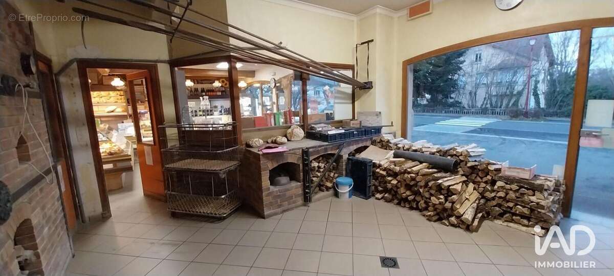 Photo 3 - Commerce à LA GOUTELLE