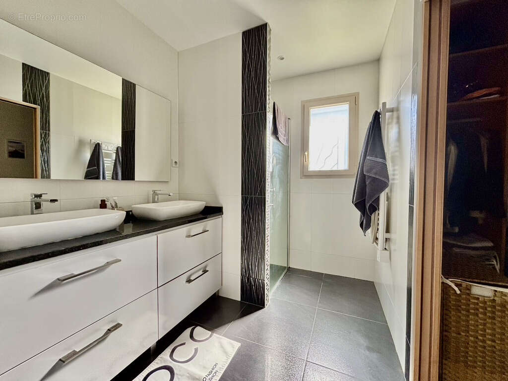 Maison à BOSMIE-L&#039;AIGUILLE