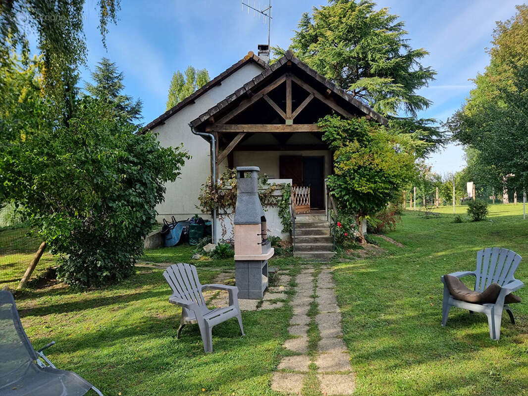 Maison à SAINT-GERMAIN-DE-LA-COUDRE