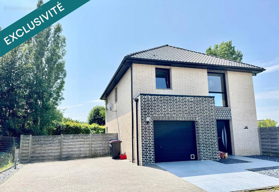 Photo 1 - Maison à BETHUNE