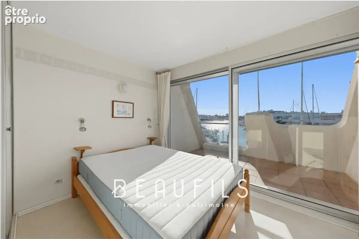 Port Camargue - Marina T3 duplex 79,84 m2 avec appontement 12 x 3,5m & garage privatif - photo 6