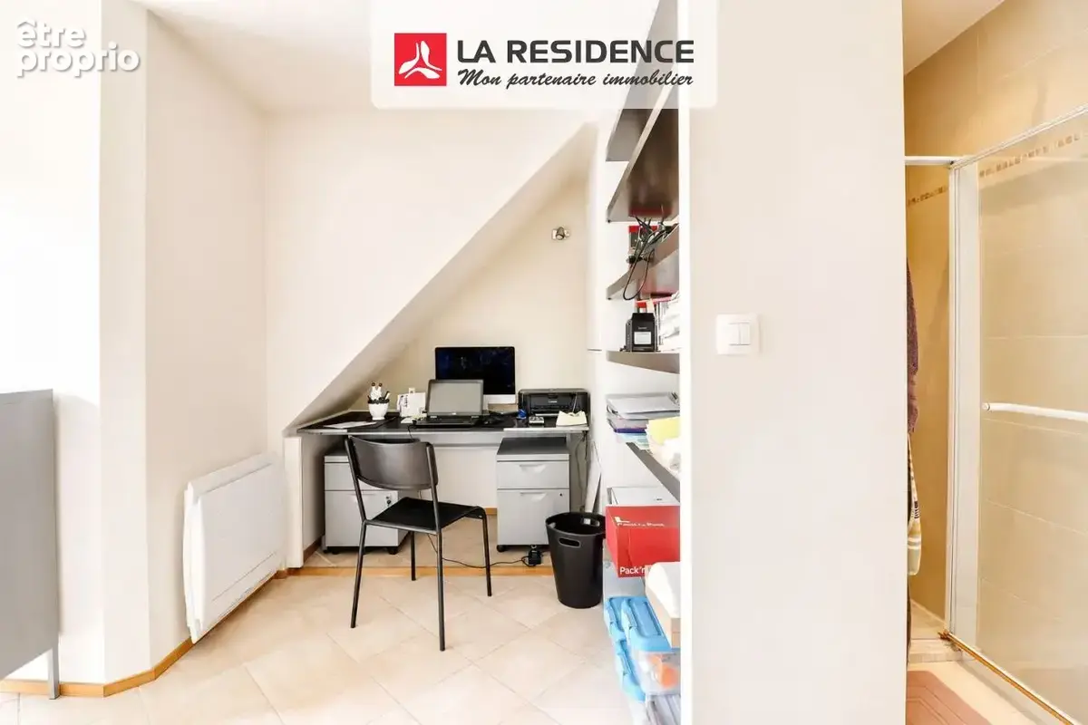 Maison 165 m² à Nezel  - photo 8