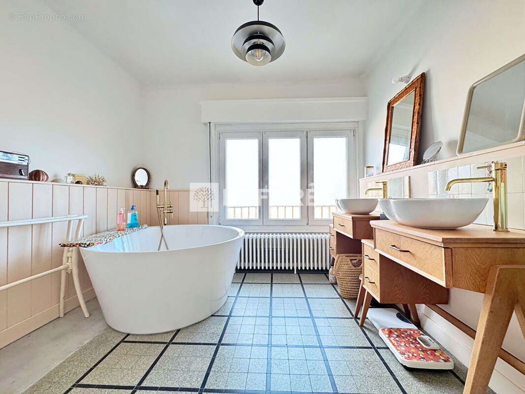 Maison à SIN-LE-NOBLE