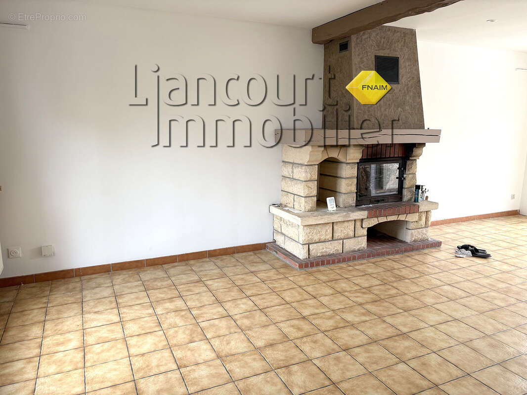 Maison à AVRECHY