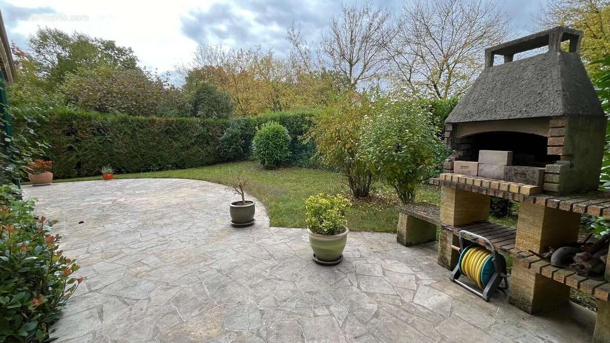 Maison à COURCOURONNES