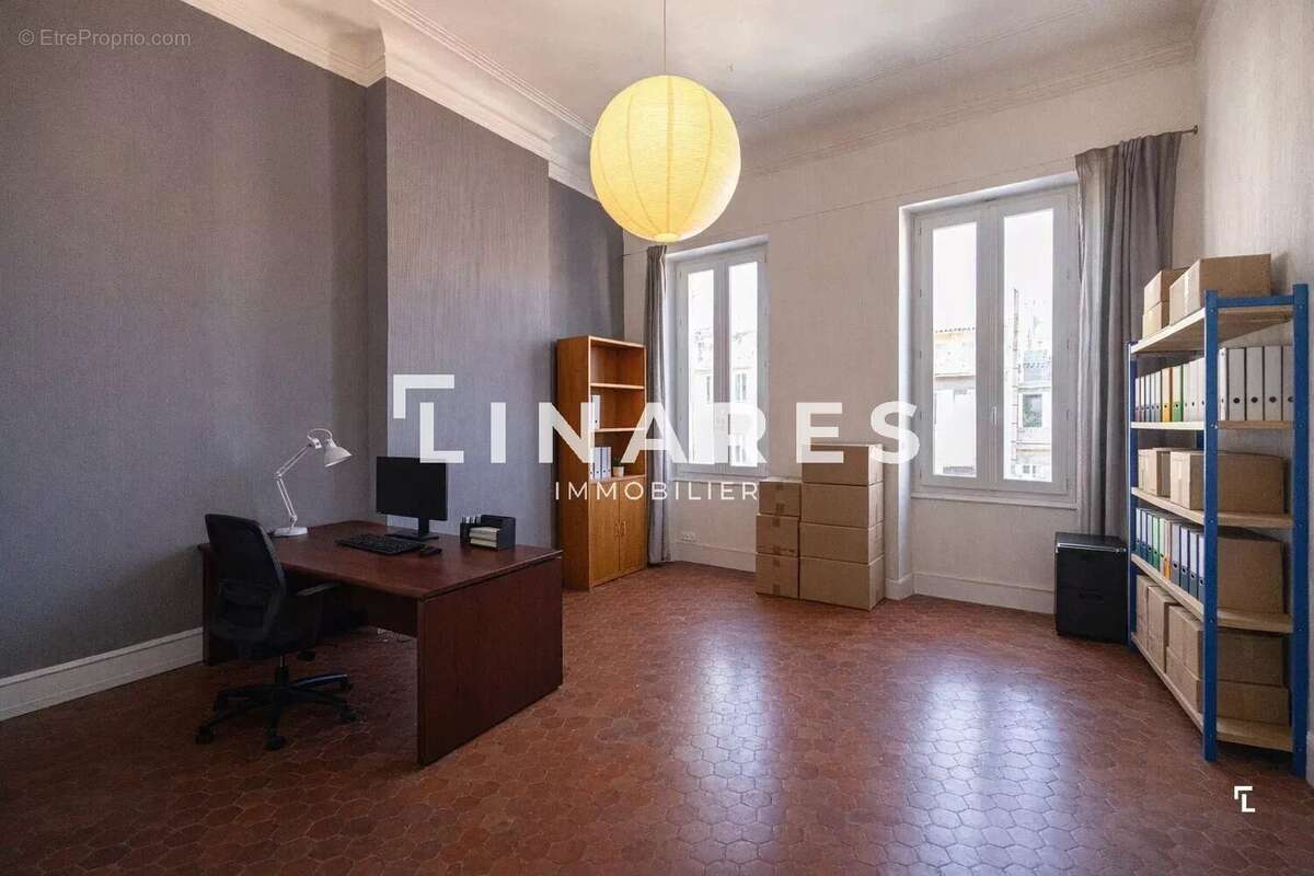Appartement à MARSEILLE-6E