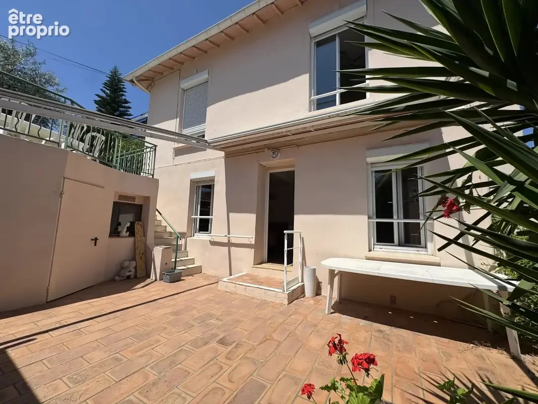 Maison à LE CANNET