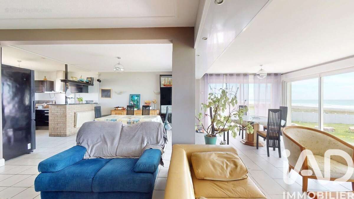 Maison 260 m² à Plovan  - photo 8