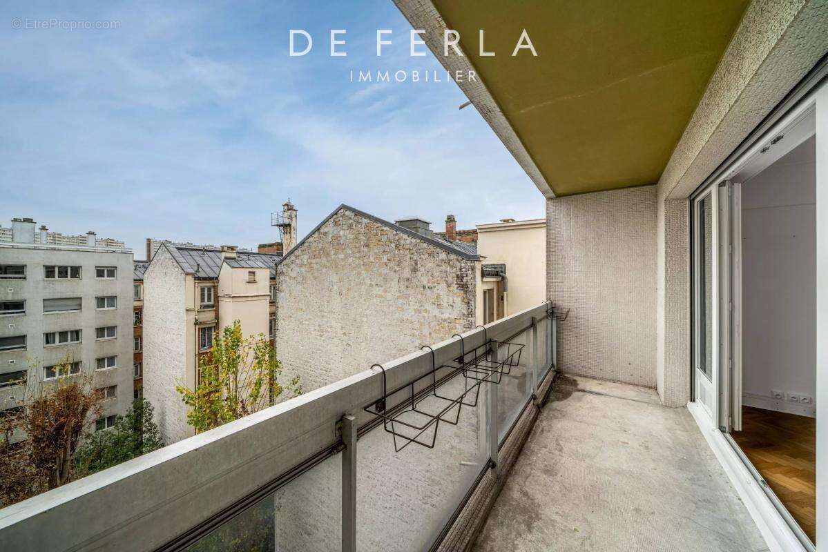 Appartement à PARIS-15E