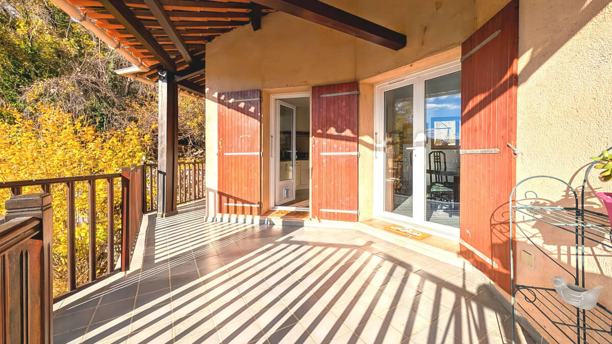 Maison à GREOLIERES