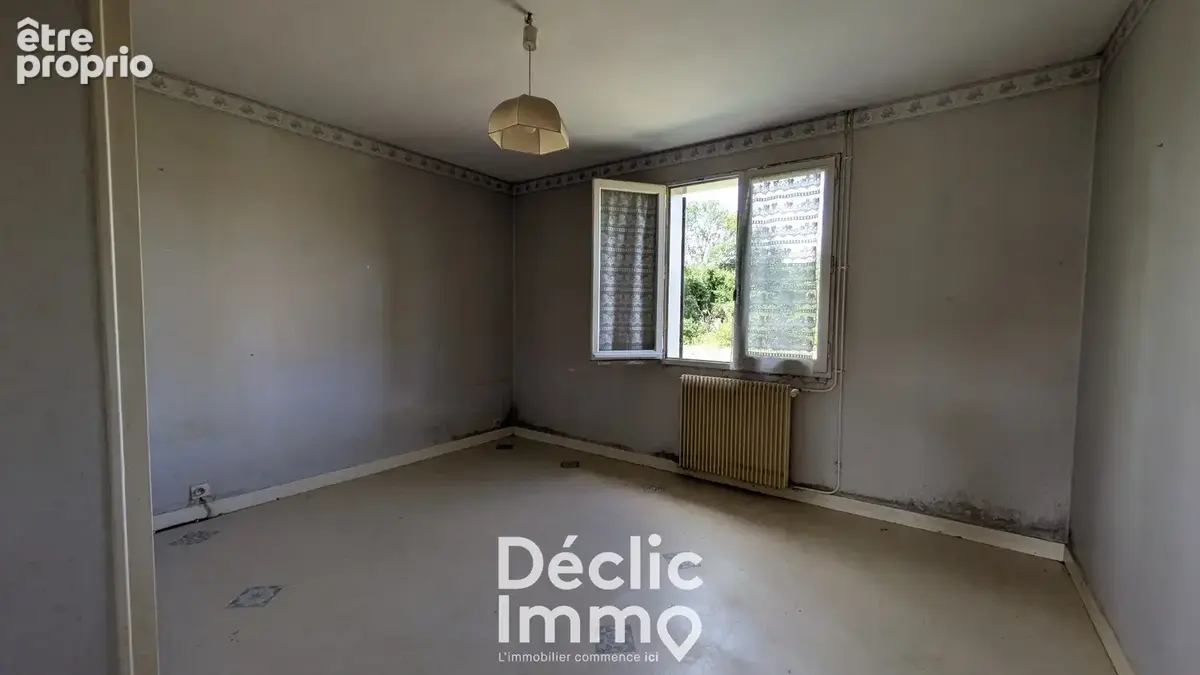 Maison de plain-pied avec grand terrain à rénover - photo 6