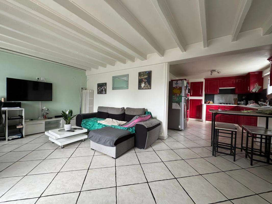 Maison à ROMENY-SUR-MARNE