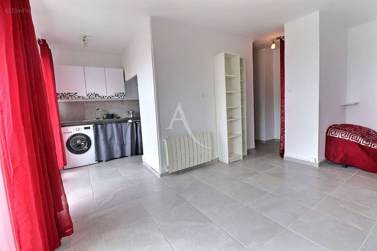 Appartement à MARSEILLE-2E