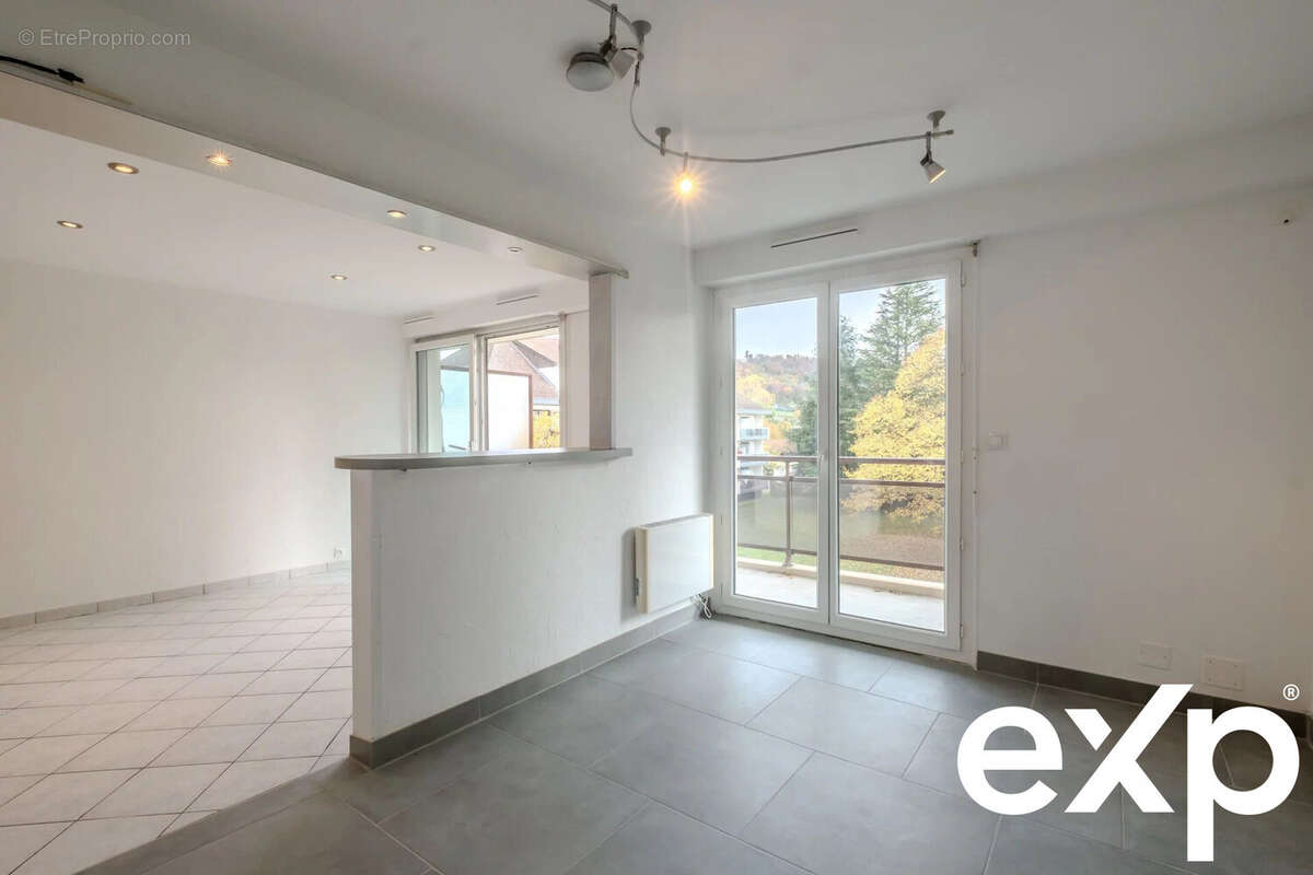 Appartement à DOUVAINE