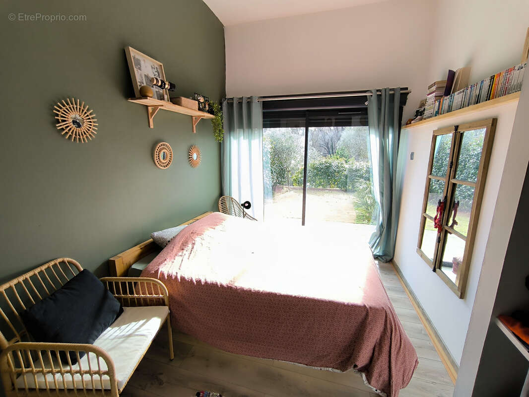 Maison à RIBAUTE-LES-TAVERNES