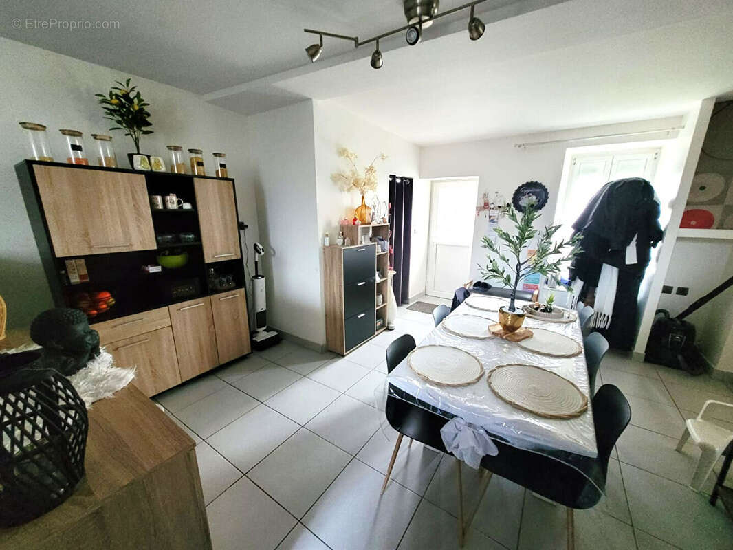 Maison à JOUARRE