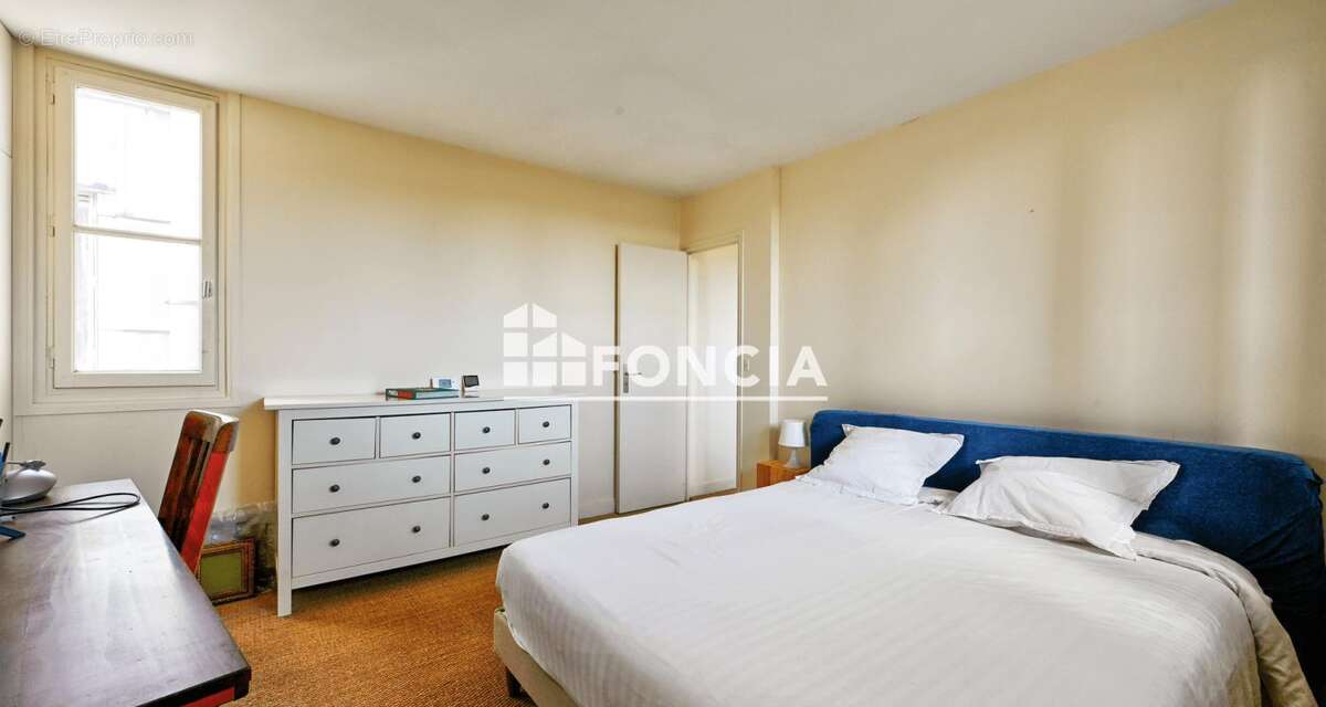 Appartement à VERSAILLES
