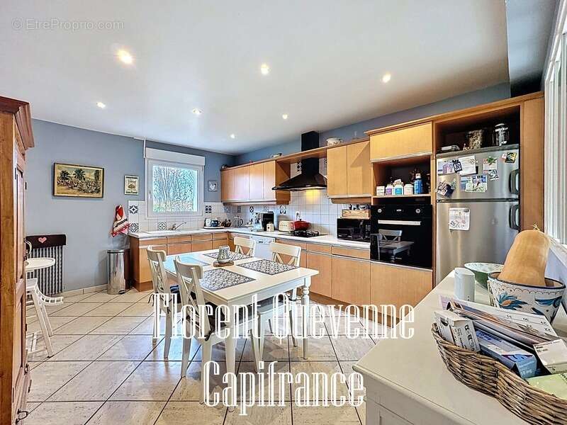 Maison à MERY-CORBON