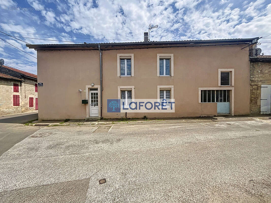 Parking à VECQUEVILLE