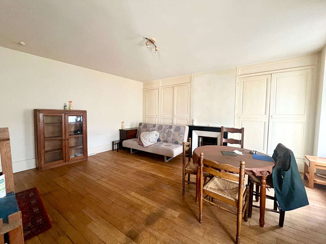 Appartement à BRIE-COMTE-ROBERT