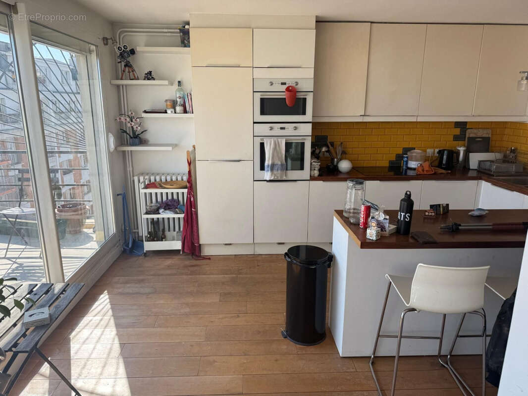 Appartement à PARIS-18E