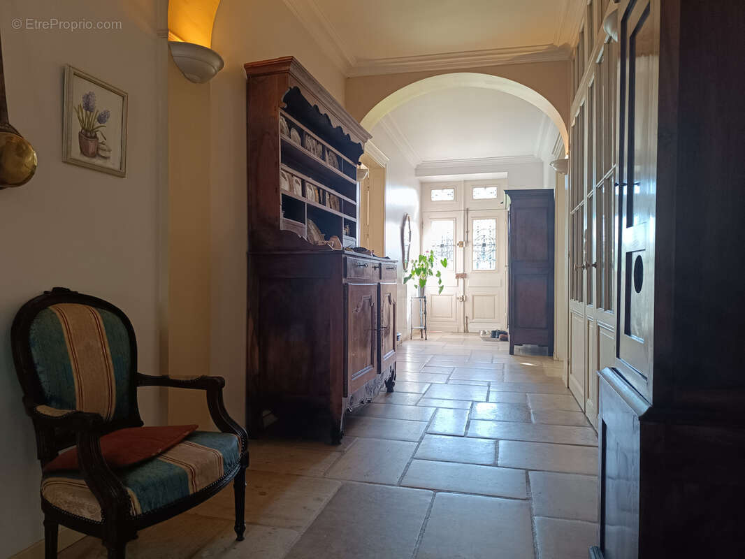 Maison à BARBEZIEUX-SAINT-HILAIRE