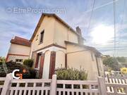 Maison à SAINT-ETIENNE-DU-ROUVRAY