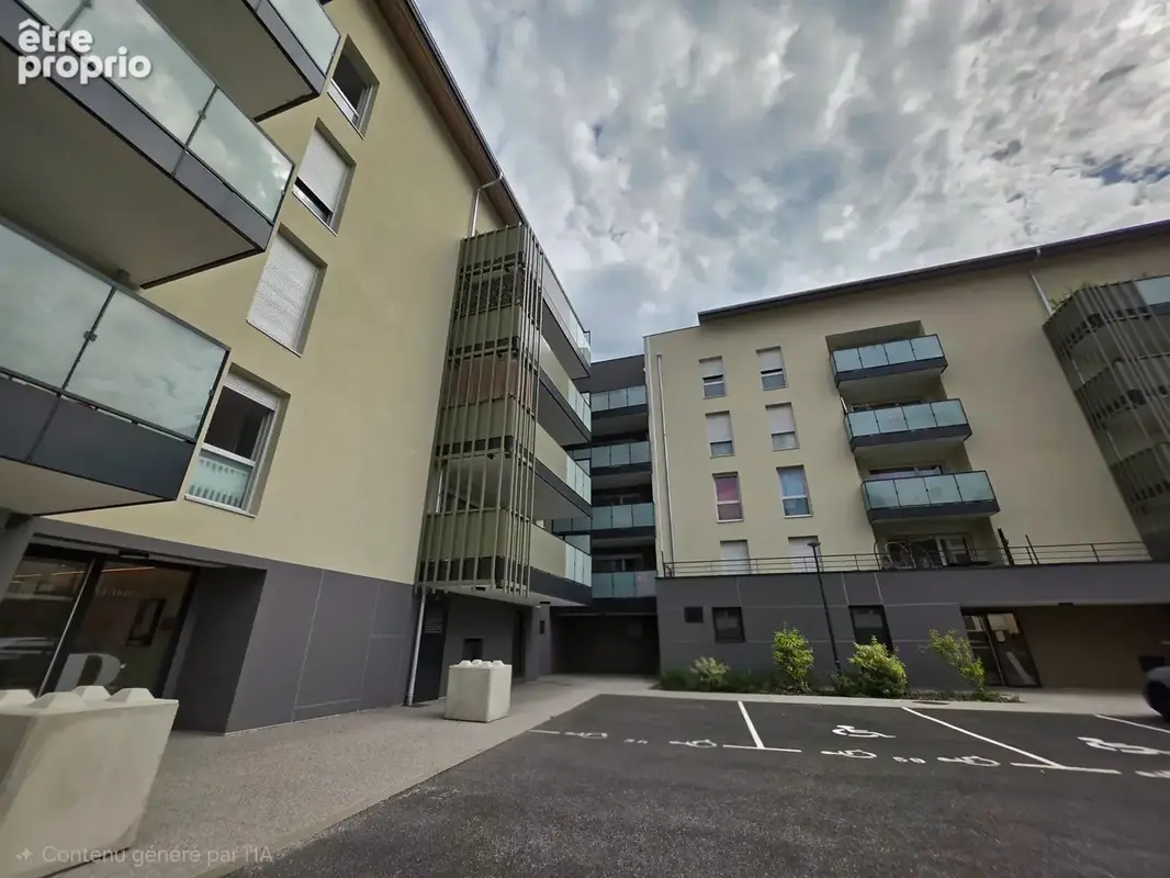 Cluses 74300, t3 tres recent avec balcon et 2 parkins prives - photo 8