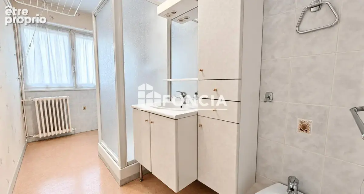 T3 hypercentre lisieux – ascenseur, grand balcon & vue carmel - photo 8