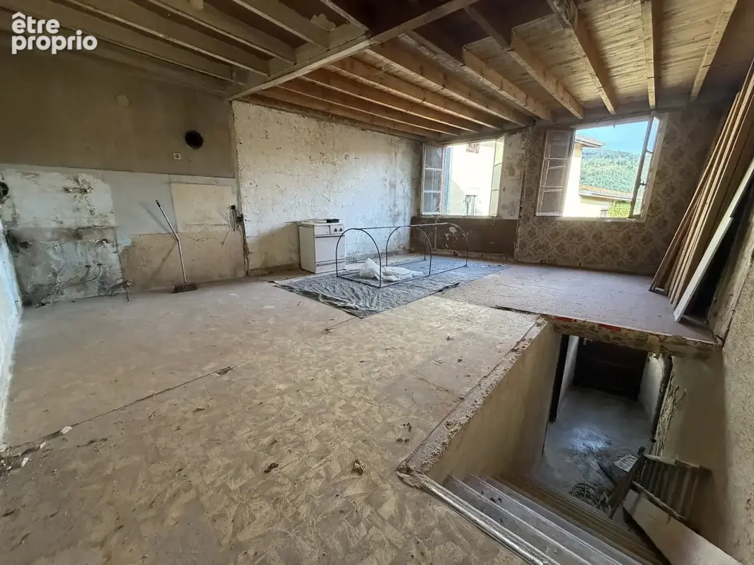 Ensemble immobilier à Vollore-Ville - photo 11