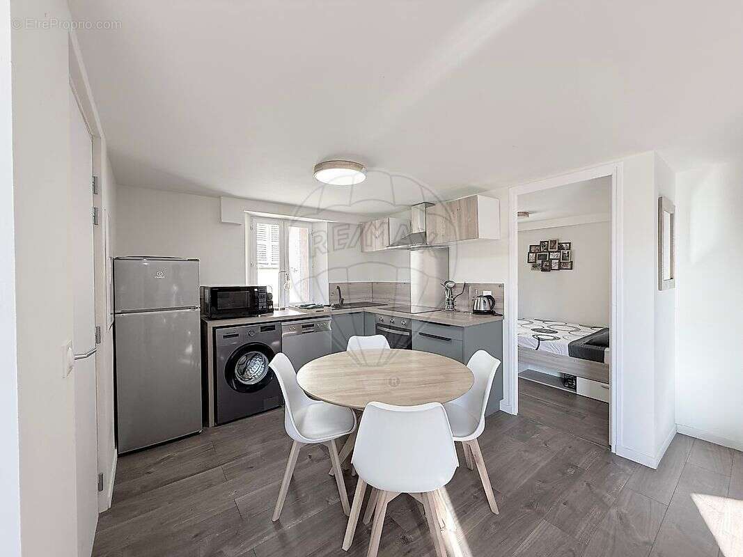 Appartement à VILLENEUVE-LOUBET