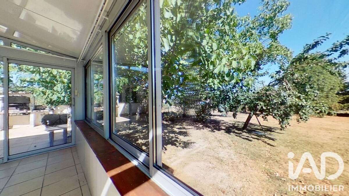 Maison 107 m² à Ytrac  - photo 5