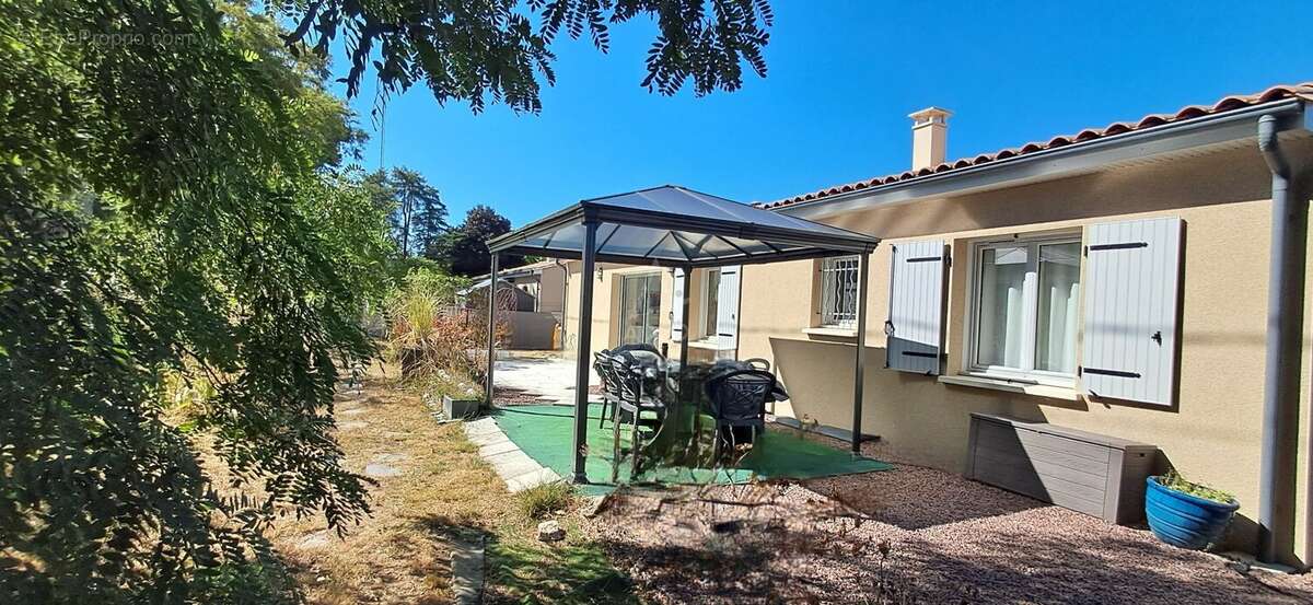 Maison à SAINT-PROJET-SAINT-CONSTANT