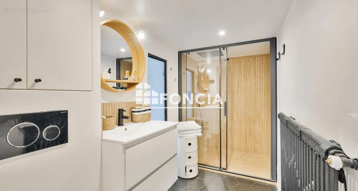 Maison à LE PLESSIS-ROBINSON