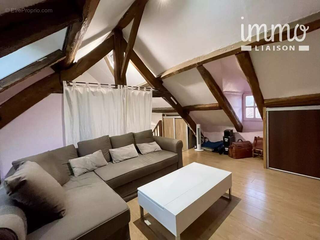 Maison à FLEURY-EN-BIERE