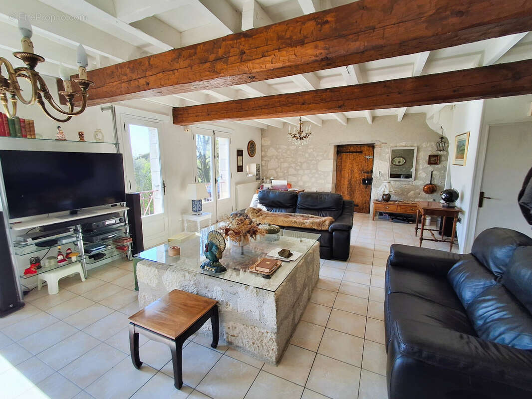 Maison à CASTELSAGRAT