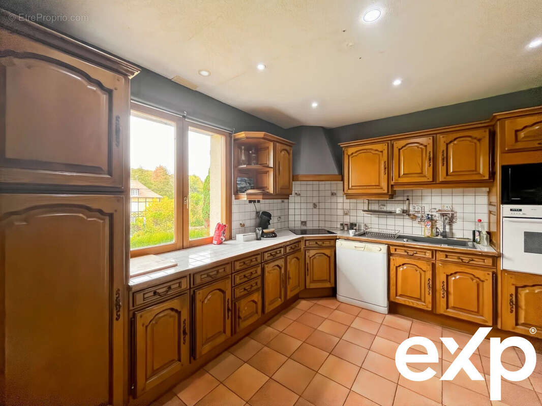 Maison à NEUFCHATEL-EN-BRAY