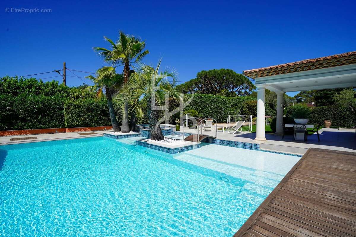Maison à MOUGINS