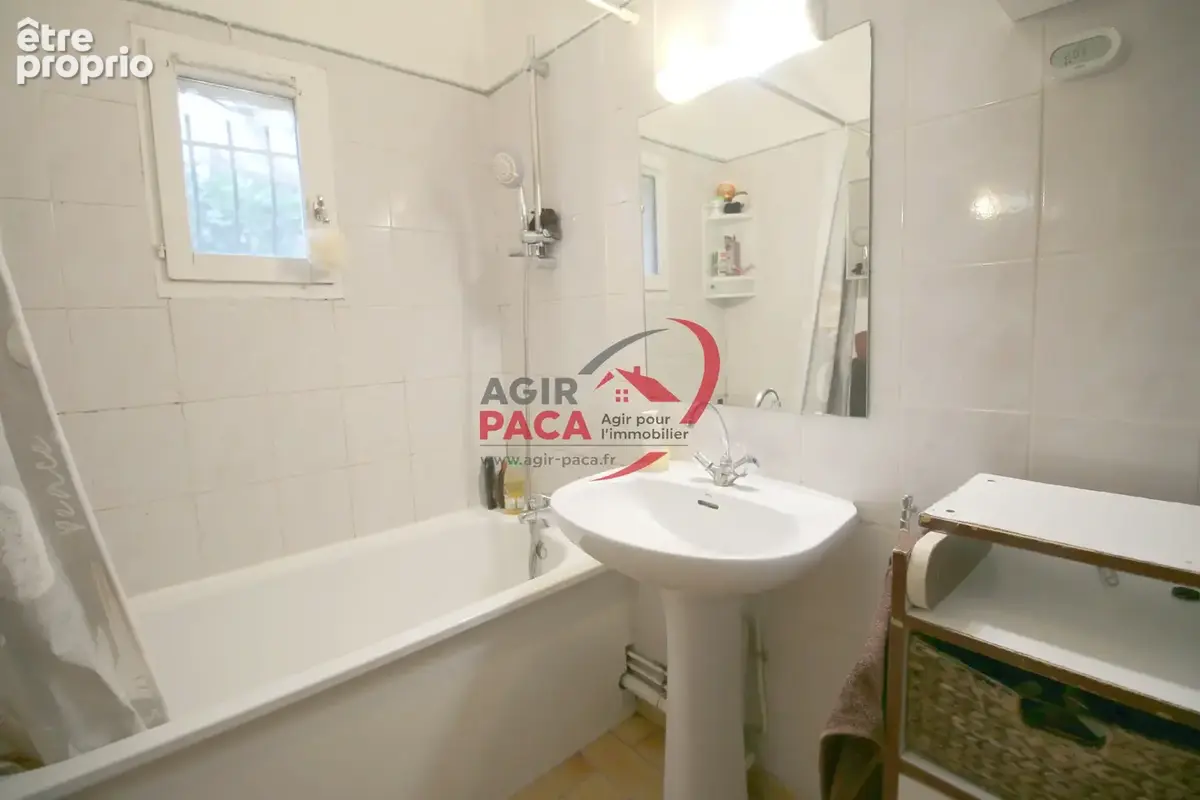 Jolie maison à Tourrettes - photo 9