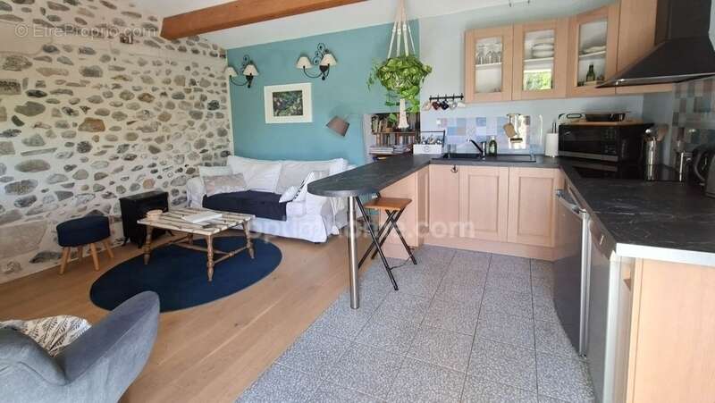 A vendre Authentique propriété de caractère avec gîte indépendant à Mallemoisson (04) - photo 17