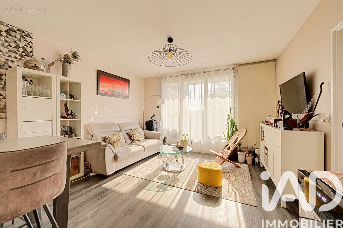 Photo 1 - Appartement à THORIGNY-SUR-MARNE