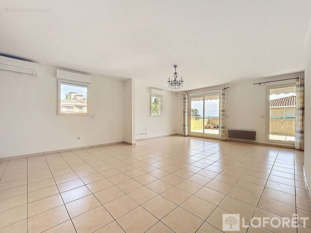 Appartement à MENTON