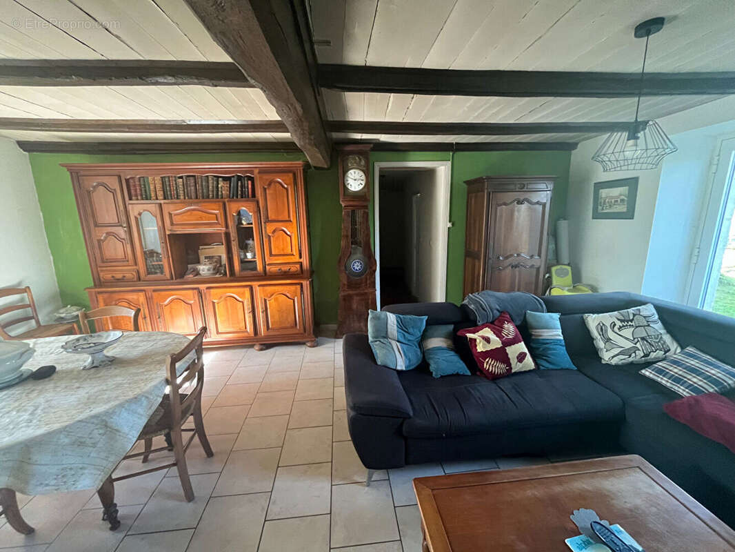 Maison 3 chambres, jardin et dépendances - photo 8