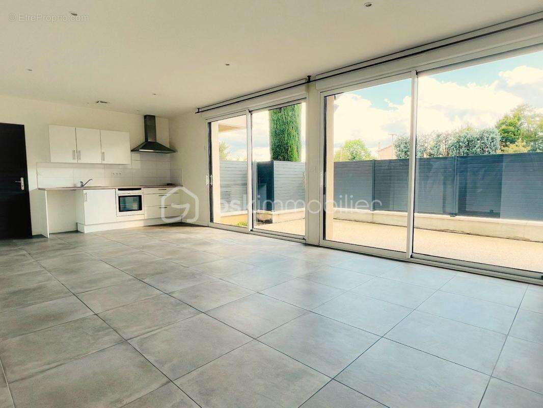 Appartement à BRINDAS