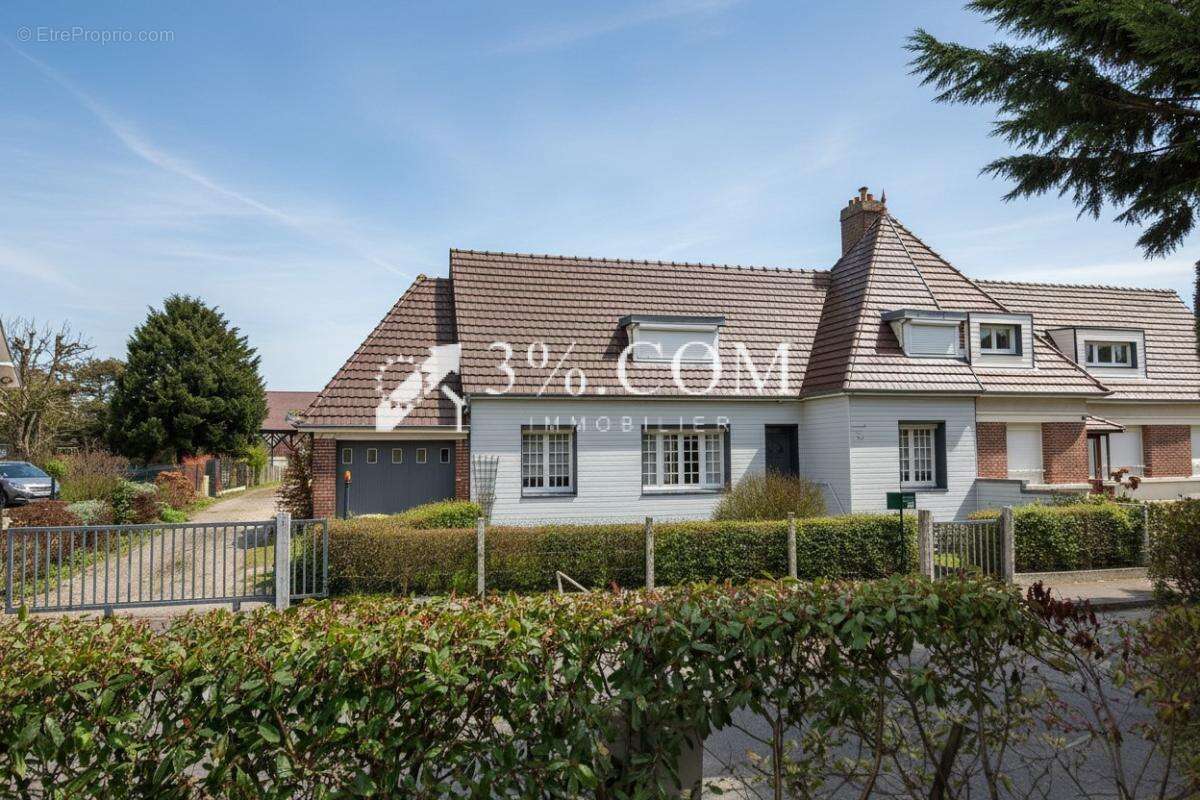 Maison à SAINT-MARTIN-EN-CAMPAGNE