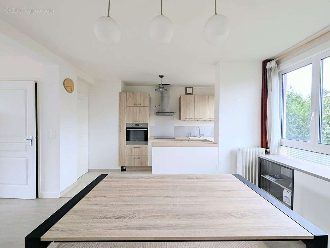 Appartement à MONTROUGE