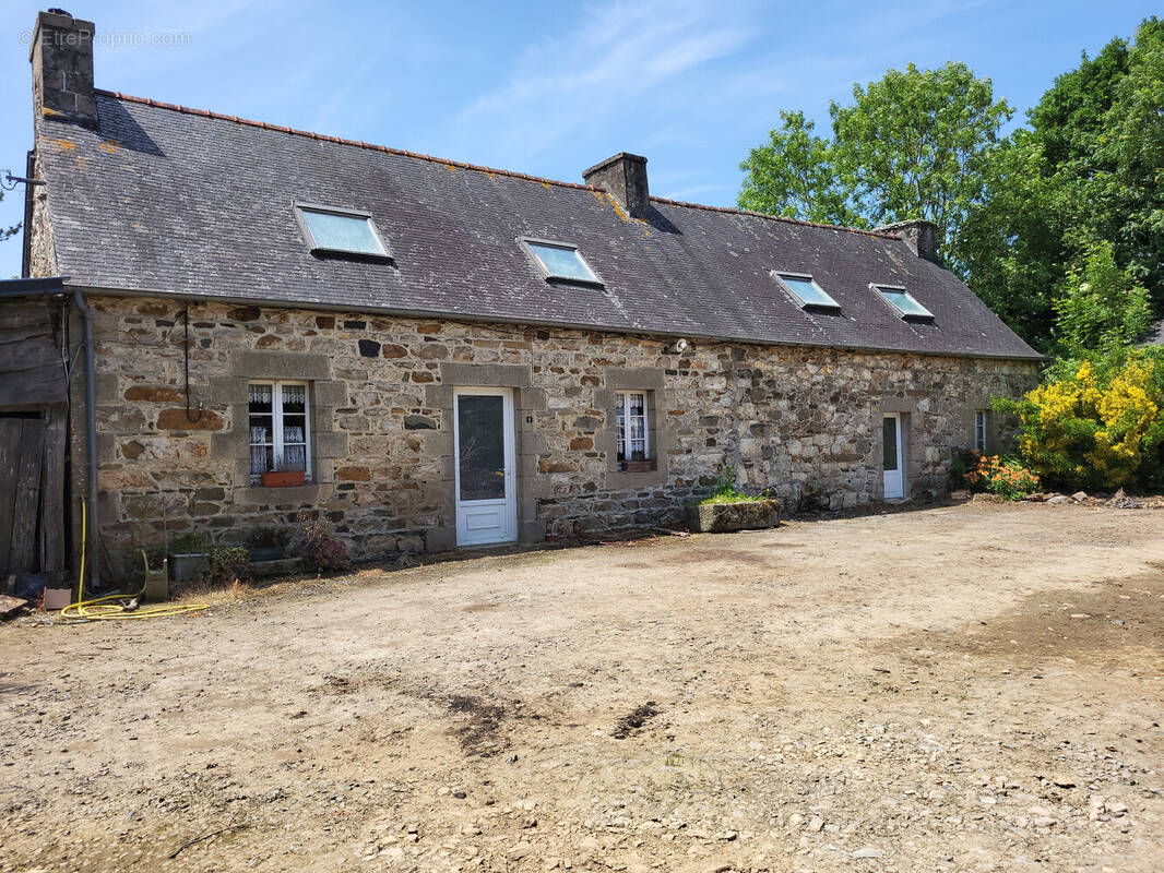 Maison à PLOUGONVER