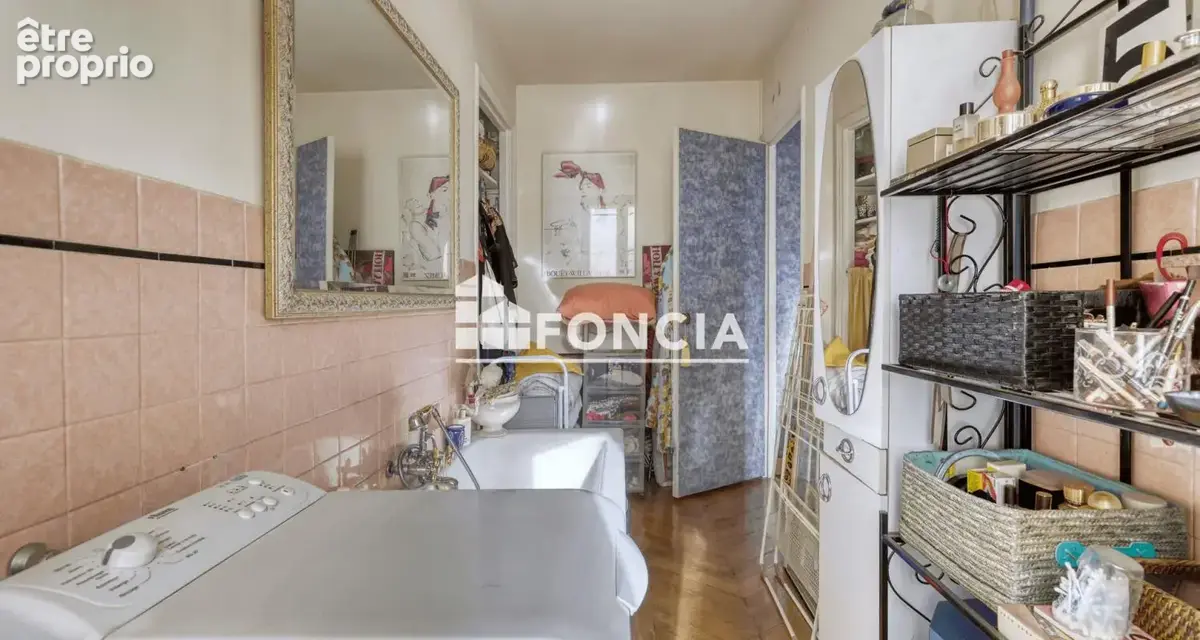 Levallois-Perret - Exclusivité – 2 pièces de 46,12 m² à fort potentiel - Cave - photo 14